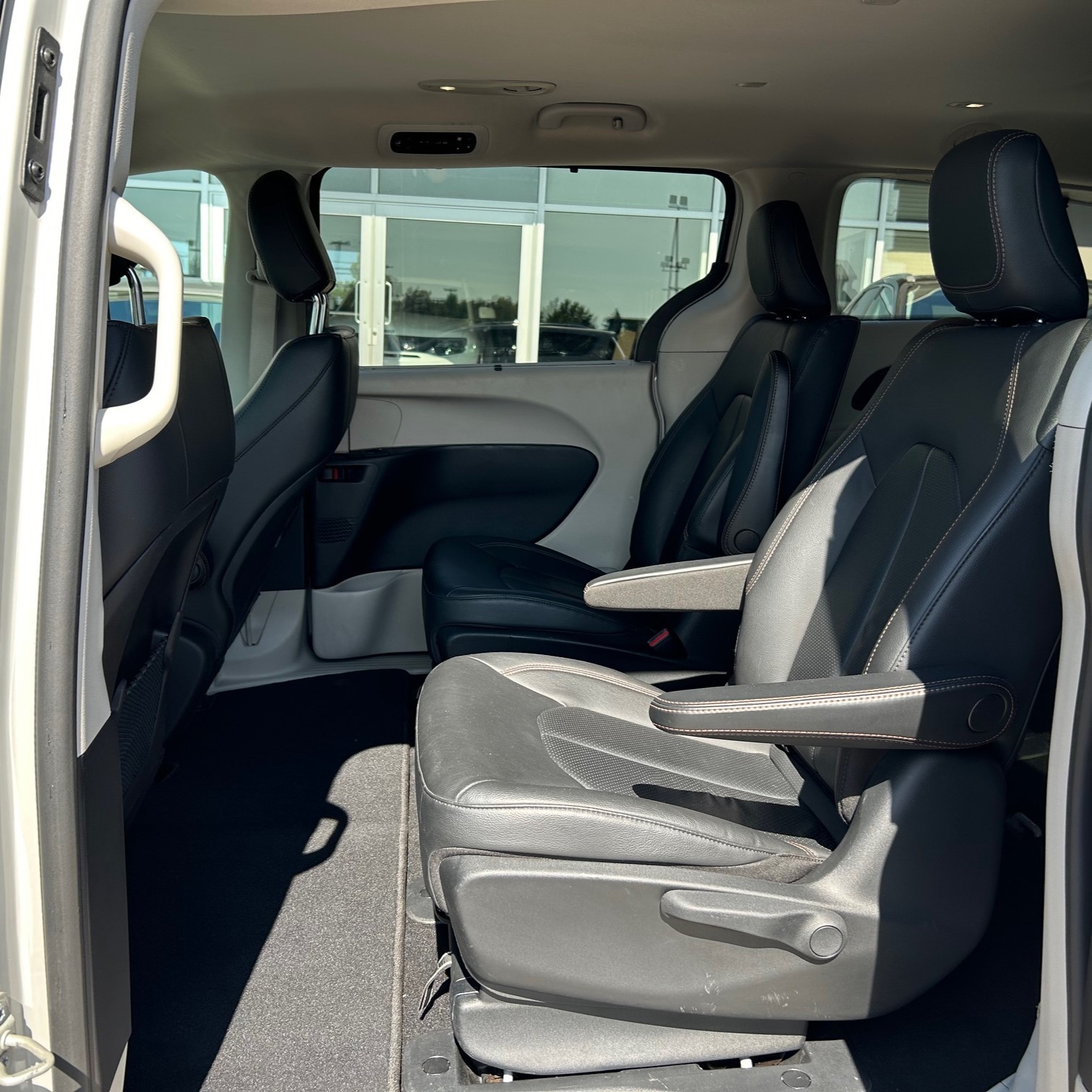 individual car image