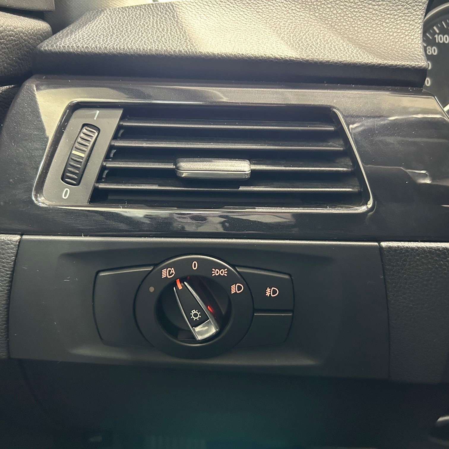 individual car image